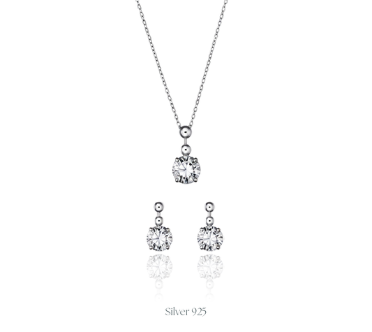 Exquisite necklace and earrings set