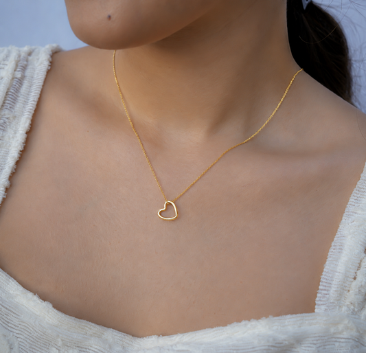 Sleek open-heart Pendant