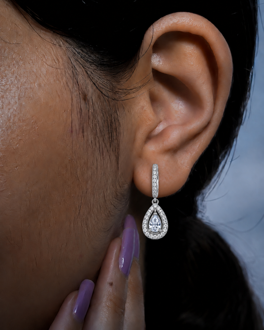 Sleek huggie hoop earrings