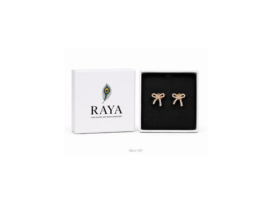 Elegant bow-shaped stud