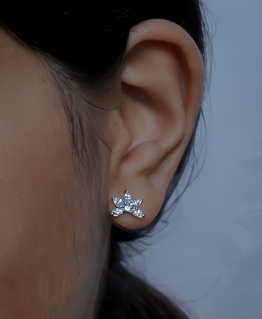 Flower-shaped Stud