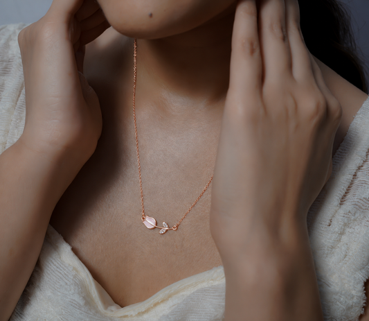 Minimal Leaf Branch Pendant